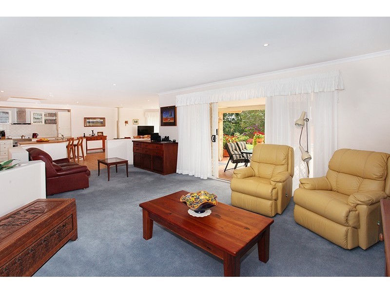 28 Rainbow Park Drive, Mapleton QLD 4560