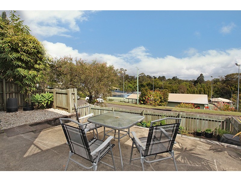 1/6 Washington Street, Nambour QLD 4560