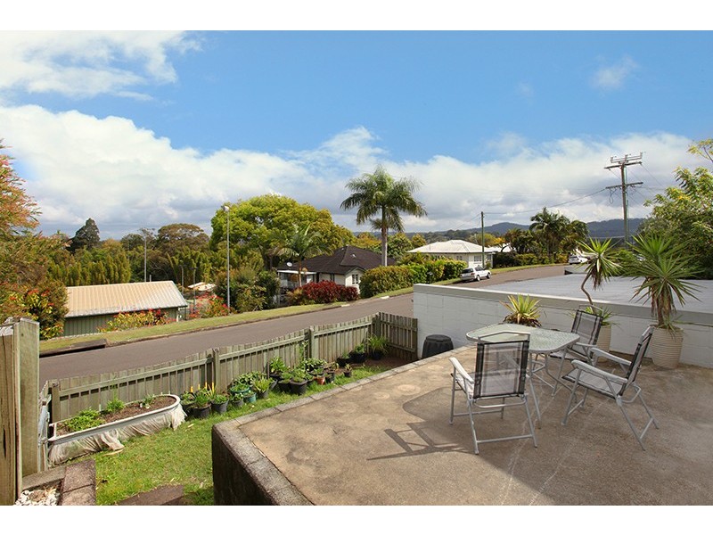 1/6 Washington Street, Nambour QLD 4560