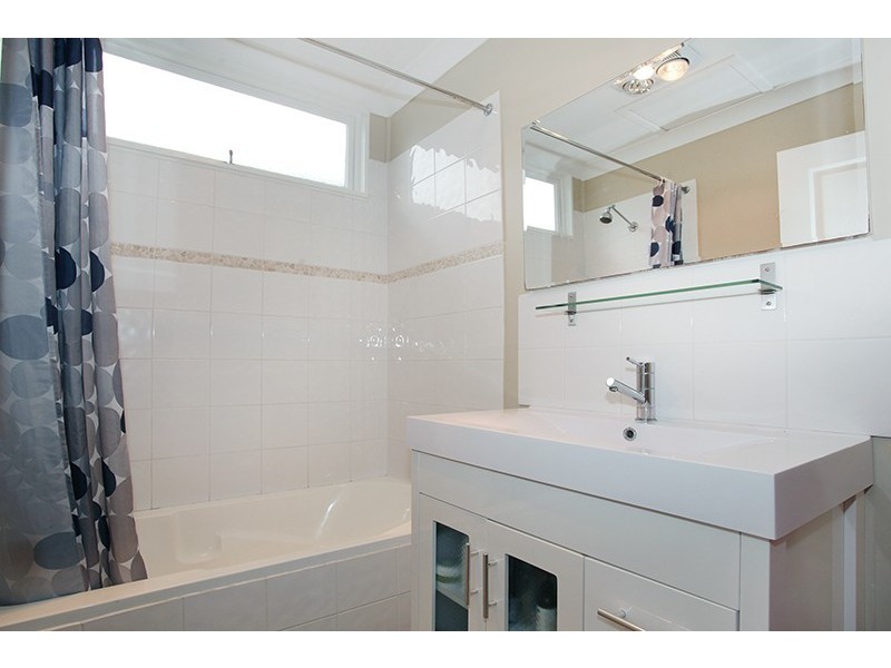 1/6 Washington Street, Nambour QLD 4560