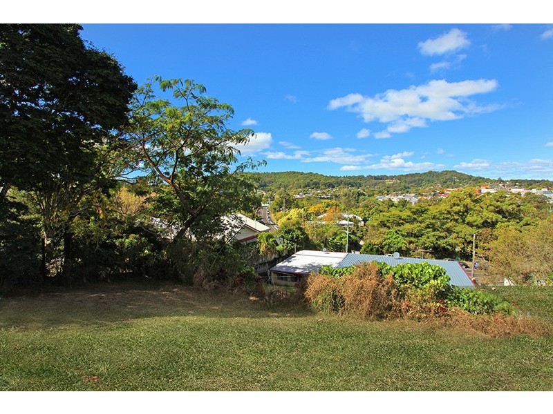 35 Netherton Street, Nambour QLD 4560