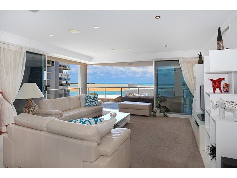 301/8 Duporth Avenue, Maroochydore QLD 4558