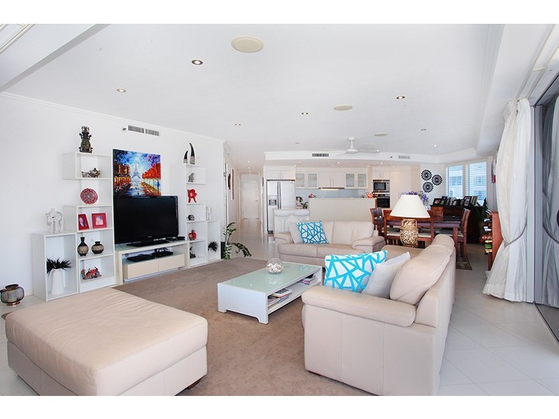 301/8 Duporth Avenue, Maroochydore QLD 4558