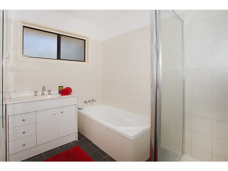 16 Elizabeth Way, Nambour QLD 4560