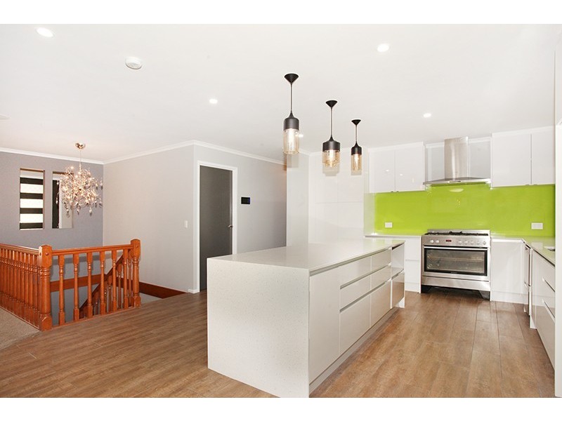 19 Chiltern Court, Coes Creek QLD 4560