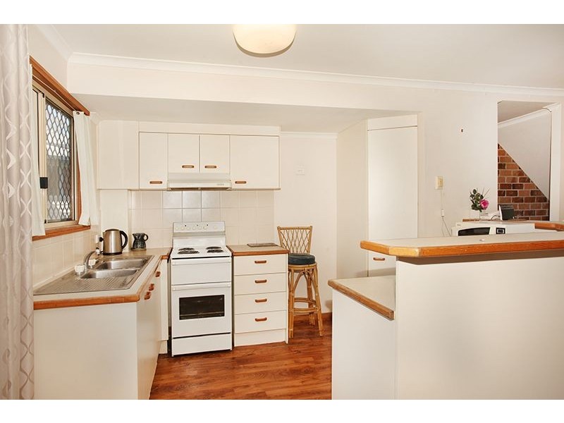 2/57 Netherton Street, Nambour QLD 4560