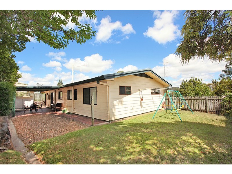 14 Savilles Road, Nambour QLD 4560