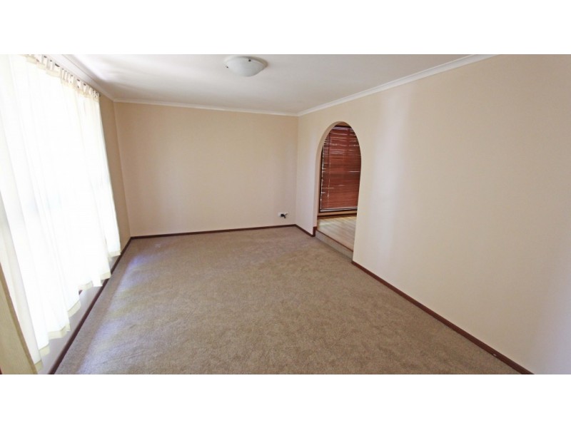 40 Cunningham Crescent, Nambour QLD 4560