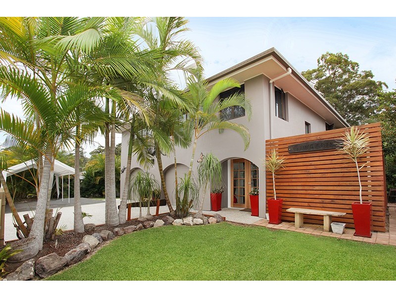 25 Spring Myrtle Avenue, Nambour QLD 4560