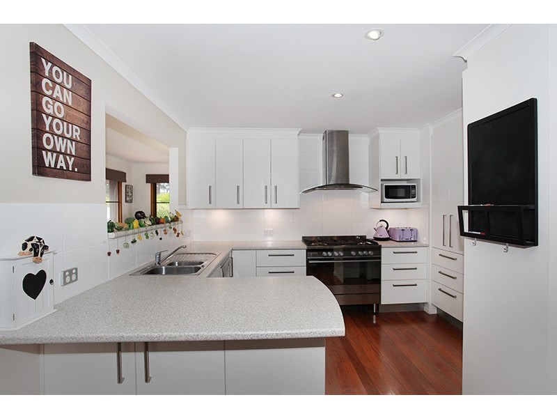 25 Spring Myrtle Avenue, Nambour QLD 4560