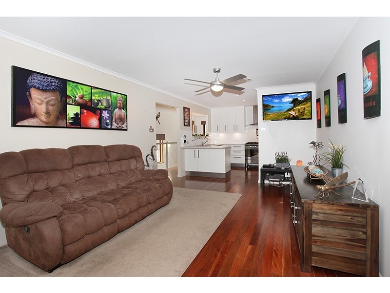 25 Spring Myrtle Avenue, Nambour QLD 4560