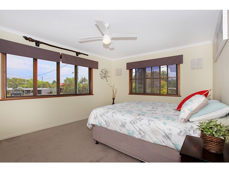25 Spring Myrtle Avenue, Nambour QLD 4560