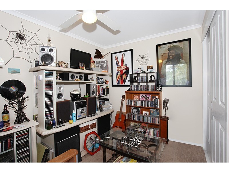 25 Spring Myrtle Avenue, Nambour QLD 4560