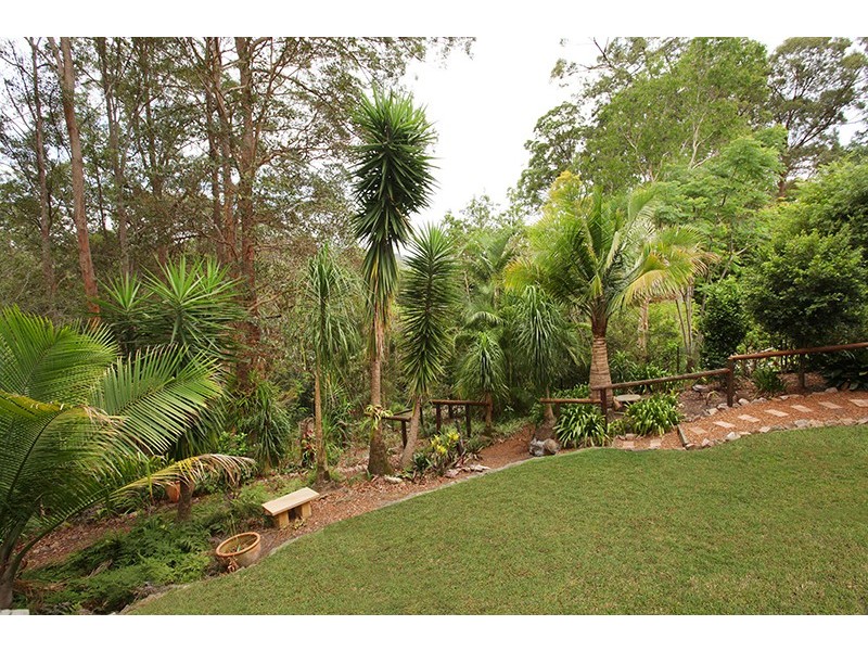 25 Spring Myrtle Avenue, Nambour QLD 4560