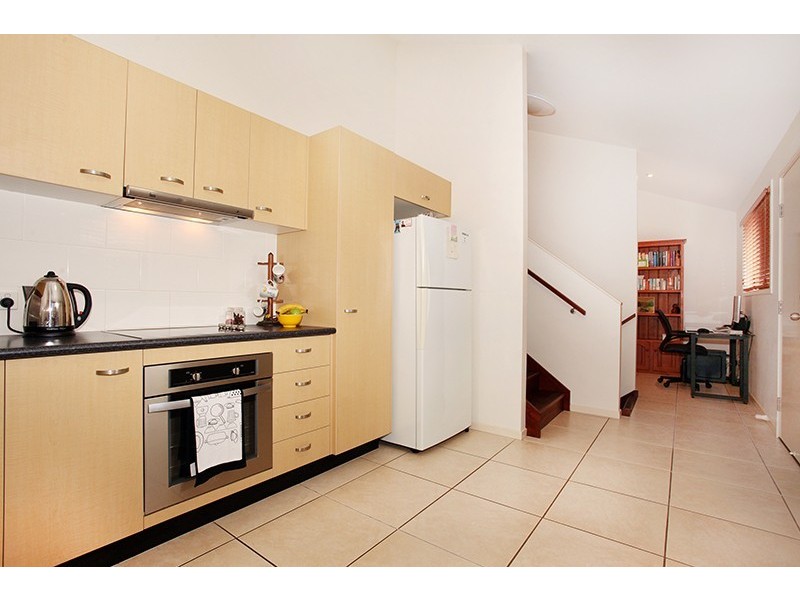 2/47 Carter Road, Nambour QLD 4560