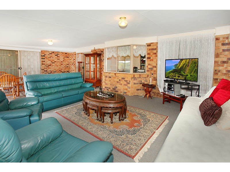 5 Valley Breeze Court, Coes Creek QLD 4560