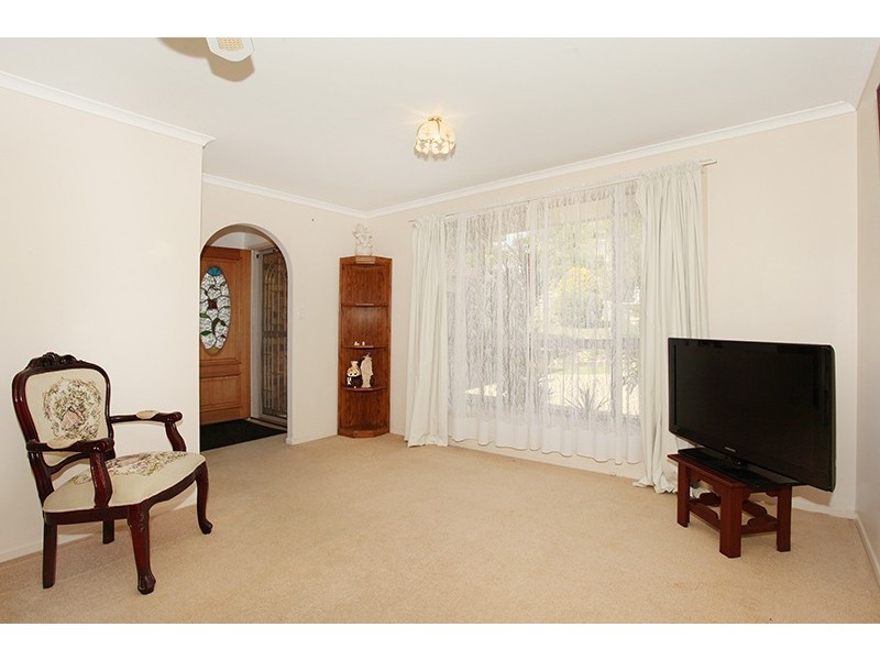 5 Valley Breeze Court, Coes Creek QLD 4560