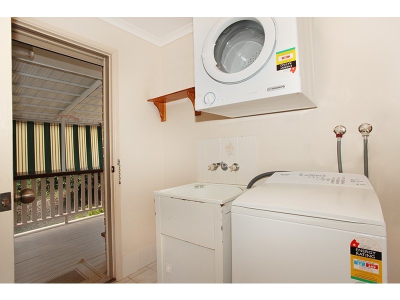 5 Valley Breeze Court, Coes Creek QLD 4560