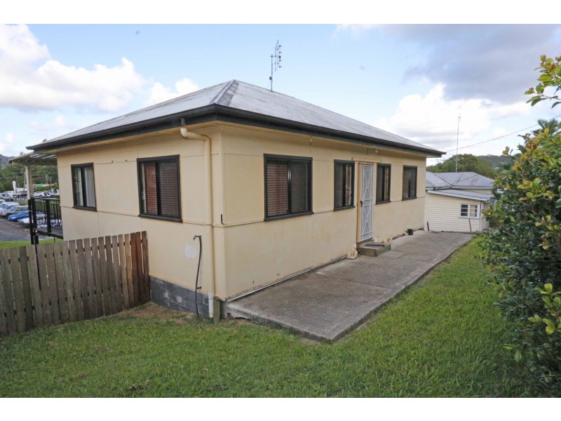 10 Stanley Street, Nambour QLD 4560