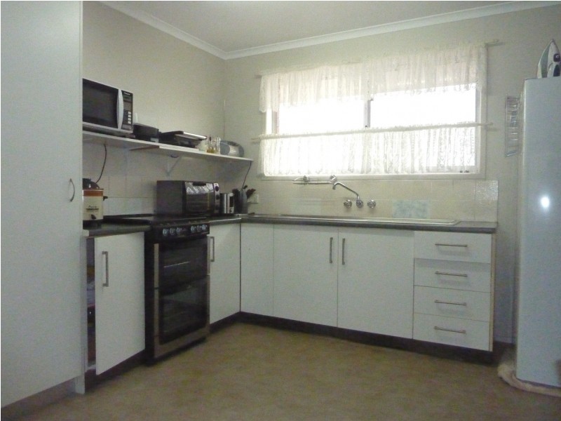 33 Pease Blossom Street, Coes Creek QLD 4560