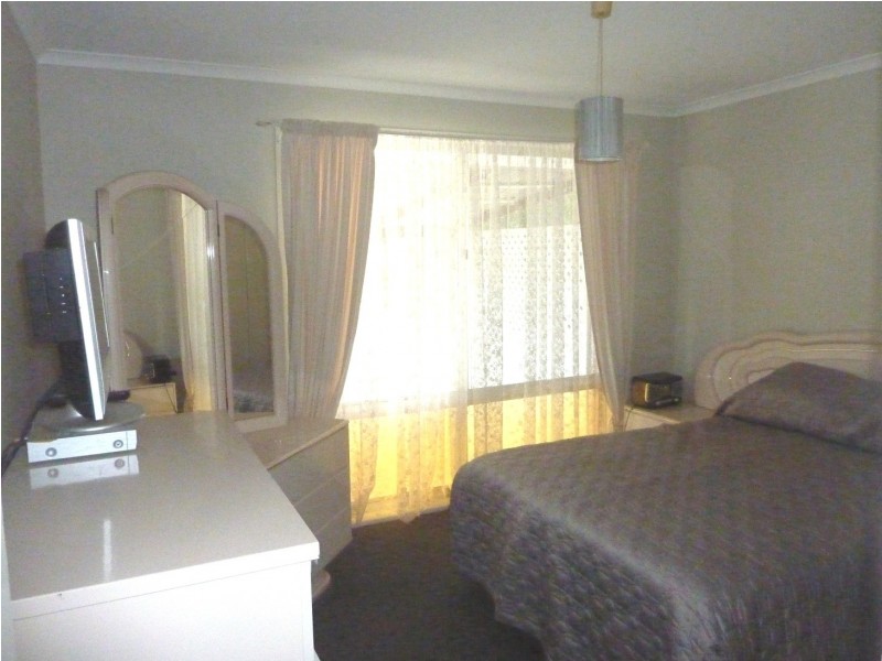 33 Pease Blossom Street, Coes Creek QLD 4560