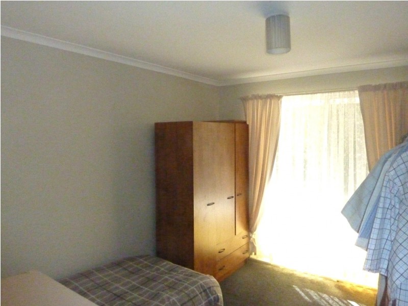 33 Pease Blossom Street, Coes Creek QLD 4560