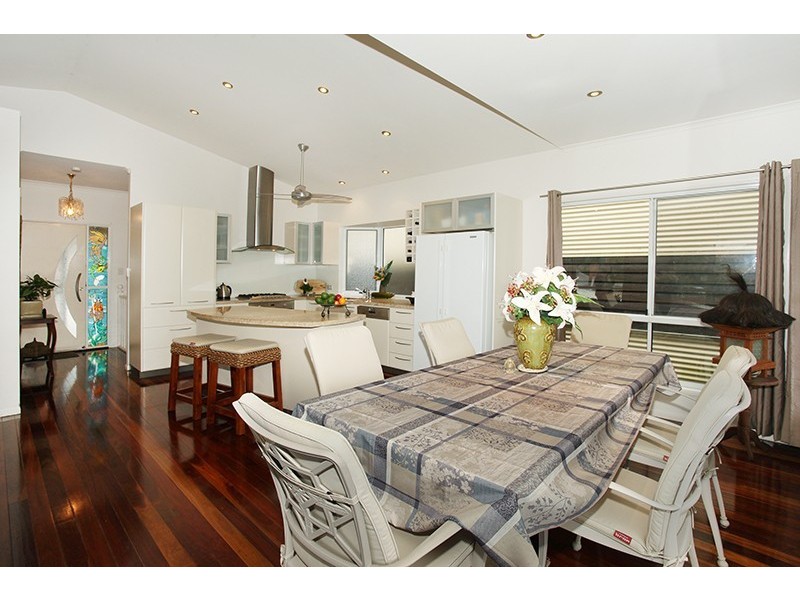 8 Post Office Road, Mapleton QLD 4560