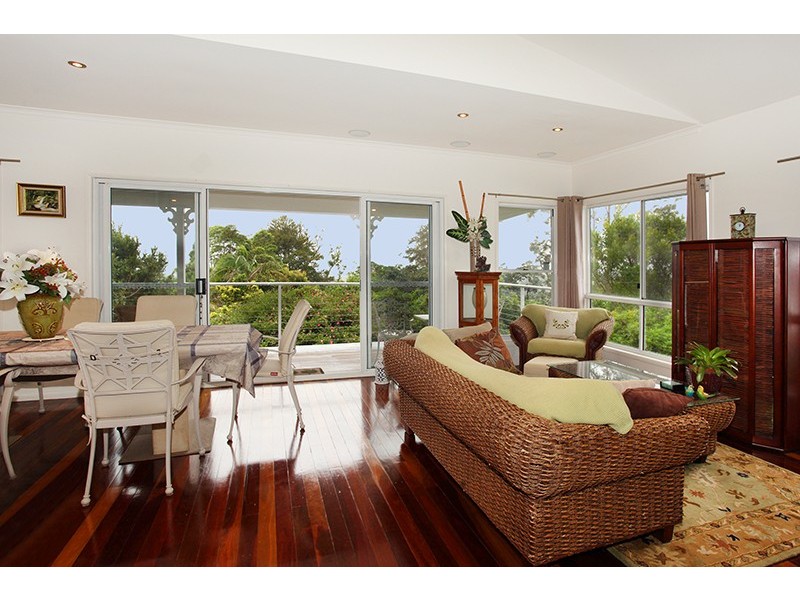 8 Post Office Road, Mapleton QLD 4560