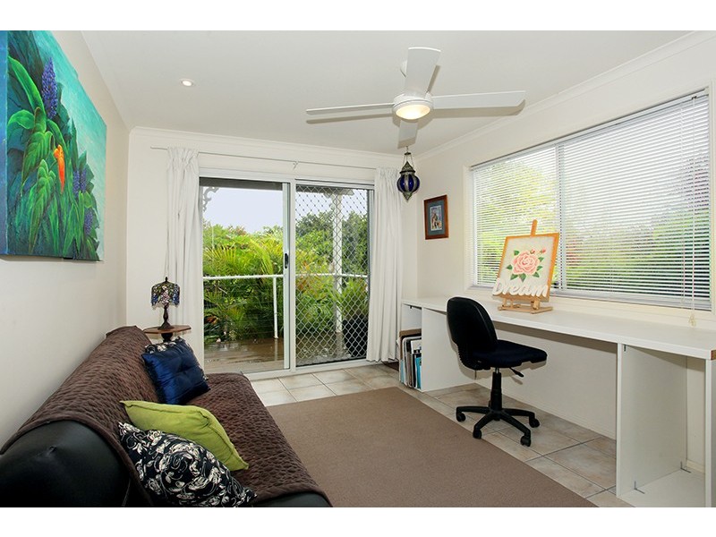 8 Post Office Road, Mapleton QLD 4560