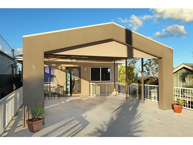 8 Post Office Road, Mapleton QLD 4560