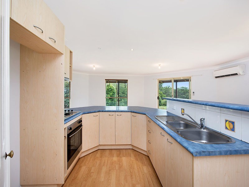 42 Johnson Road, Mapleton QLD 4560