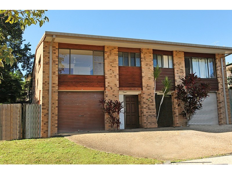 1/64 Court Road, Nambour QLD 4560