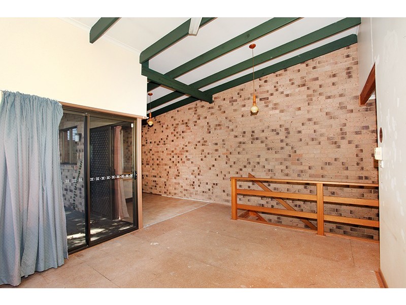 1/64 Court Road, Nambour QLD 4560