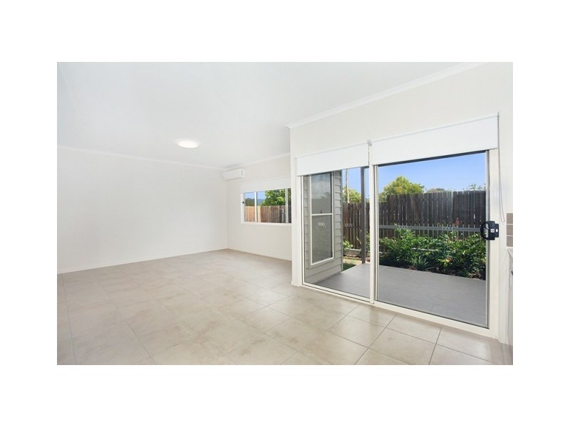 1/25 Mount Pleasant Drive, Nambour QLD 4560
