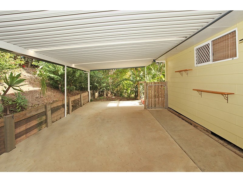 24 Yvonne Street, Highworth QLD 4560