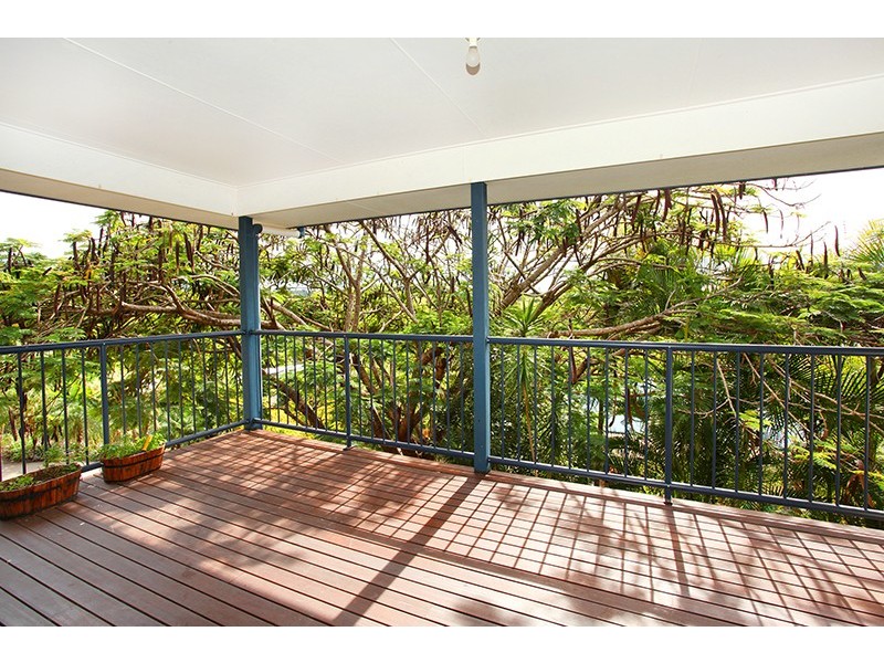 24 Yvonne Street, Highworth QLD 4560