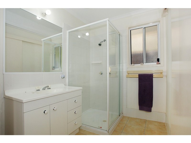 24 Yvonne Street, Highworth QLD 4560