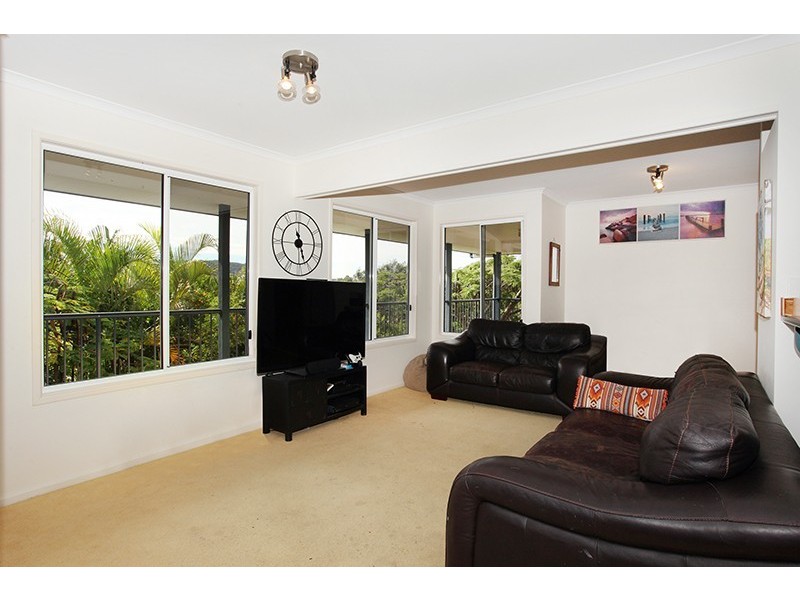 24 Yvonne Street, Highworth QLD 4560