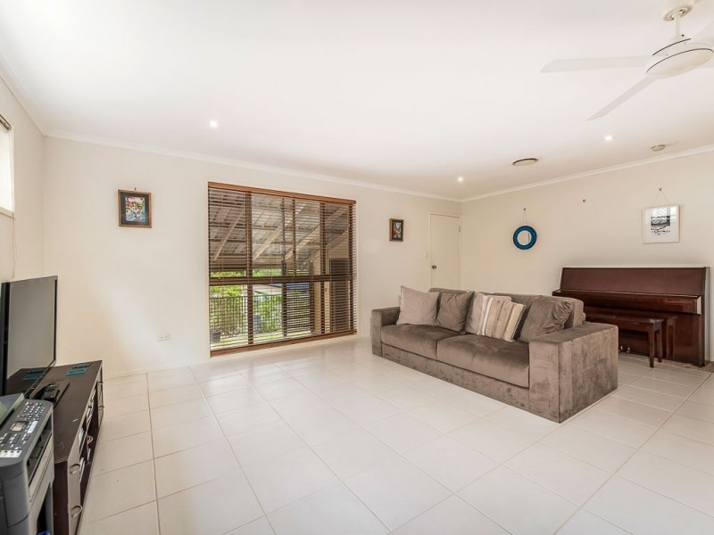 31 Kundart Street, Coes Creek QLD 4560