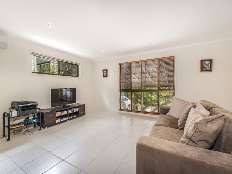 31 Kundart Street, Coes Creek QLD 4560