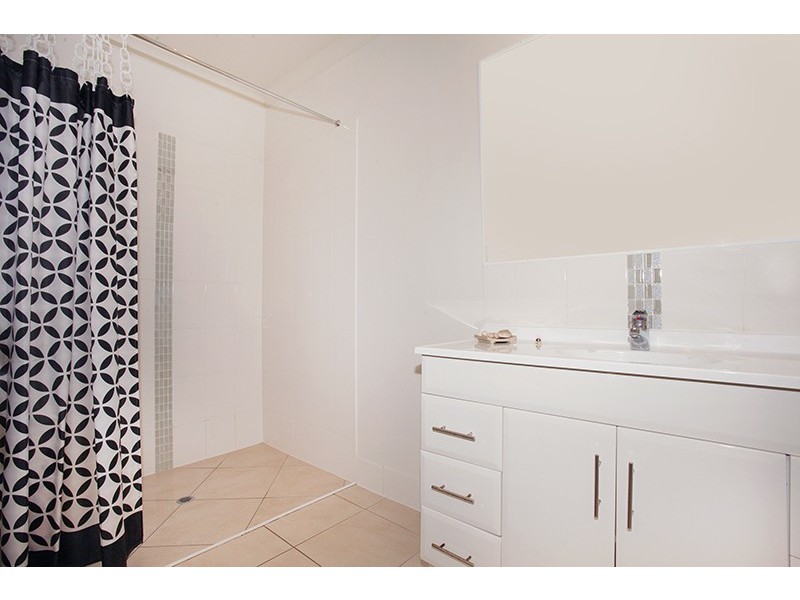 1/21 Hospital Road, Nambour QLD 4560