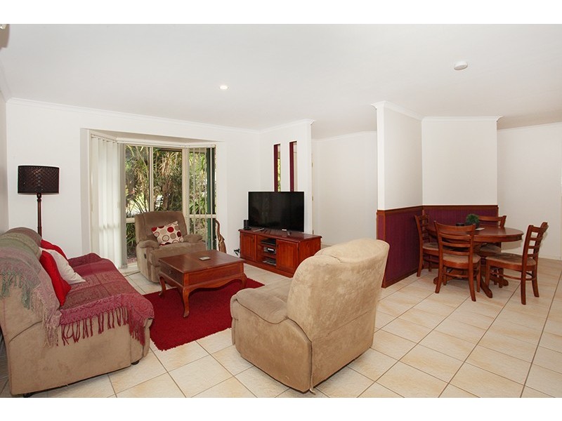 9 Taronga Street, Palmwoods QLD 4555