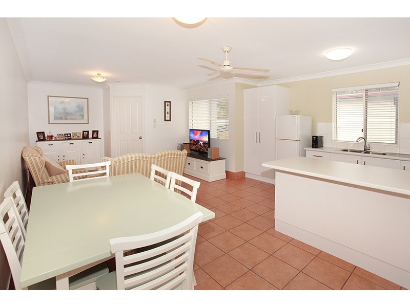 4/5 Vernon Street, Nambour QLD 4560