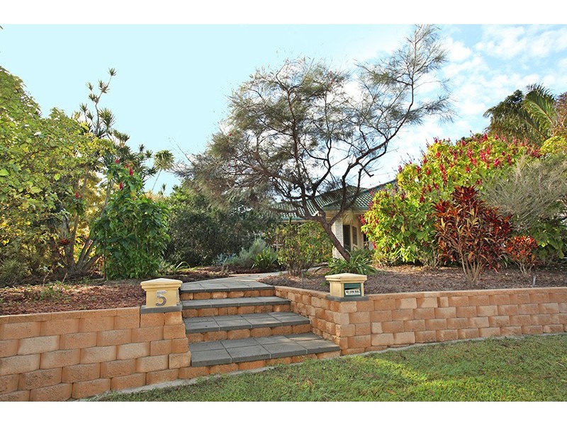 5 Remington Rise, Palmwoods QLD 4555