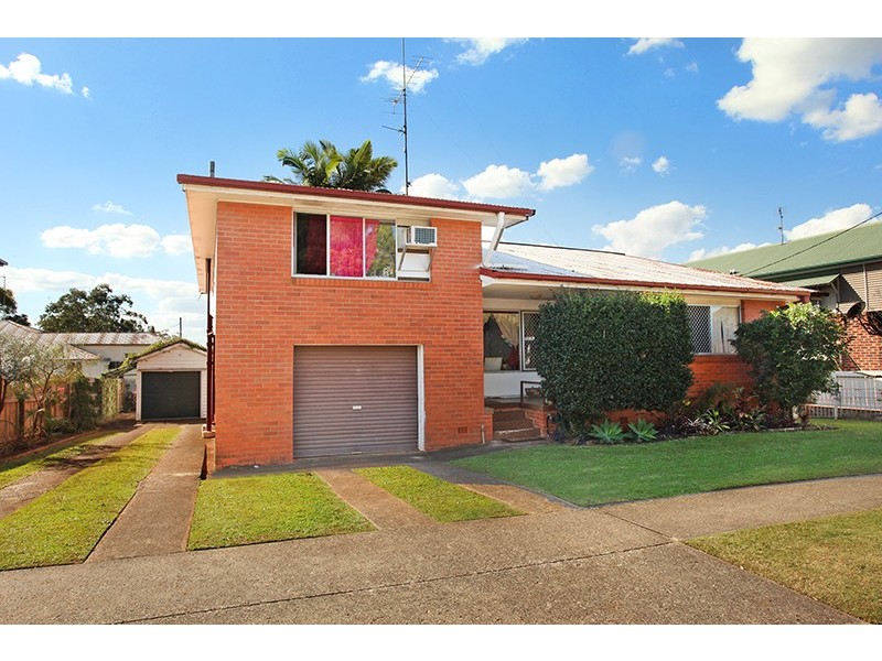 11 Maud Street, Nambour QLD 4560