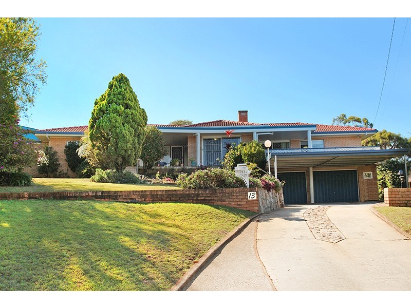 13 Bambaroo Close, Nambour QLD 4560