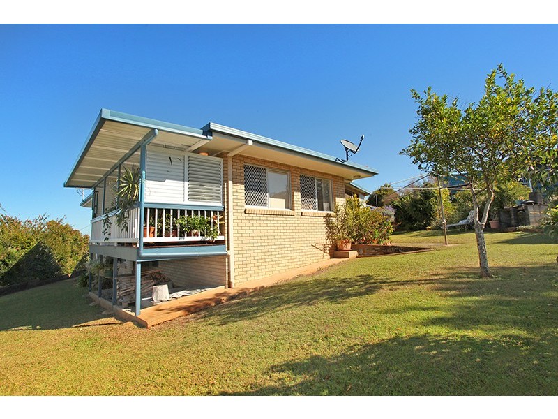 13 Bambaroo Close, Nambour QLD 4560