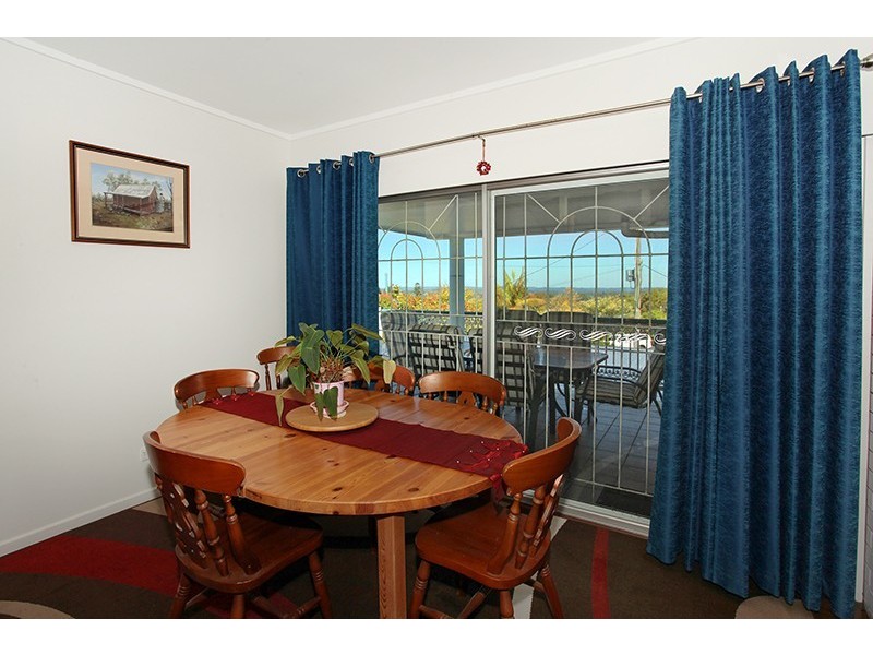 13 Bambaroo Close, Nambour QLD 4560