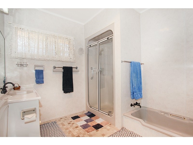 13 Bambaroo Close, Nambour QLD 4560