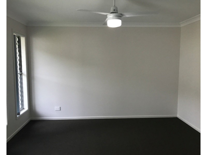 6 Esther Place, Nambour QLD 4560